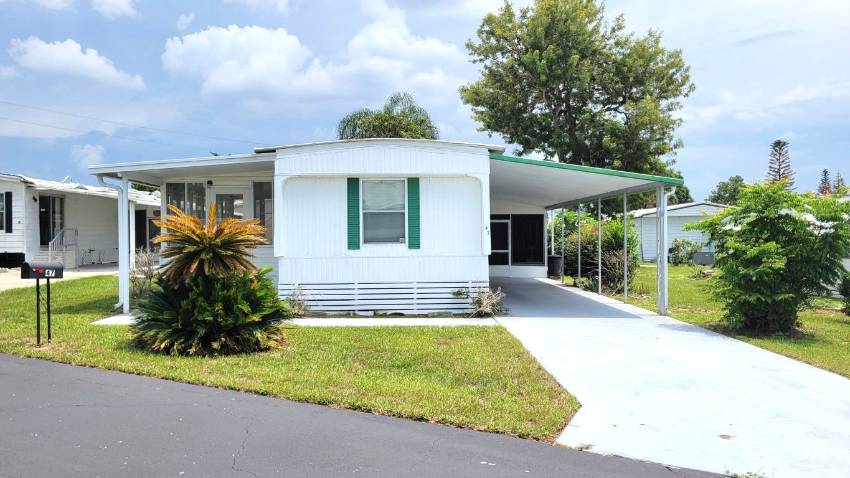 47 Rainbow Lane East a Dundee, FL Mobile or Manufactured Home for Sale
